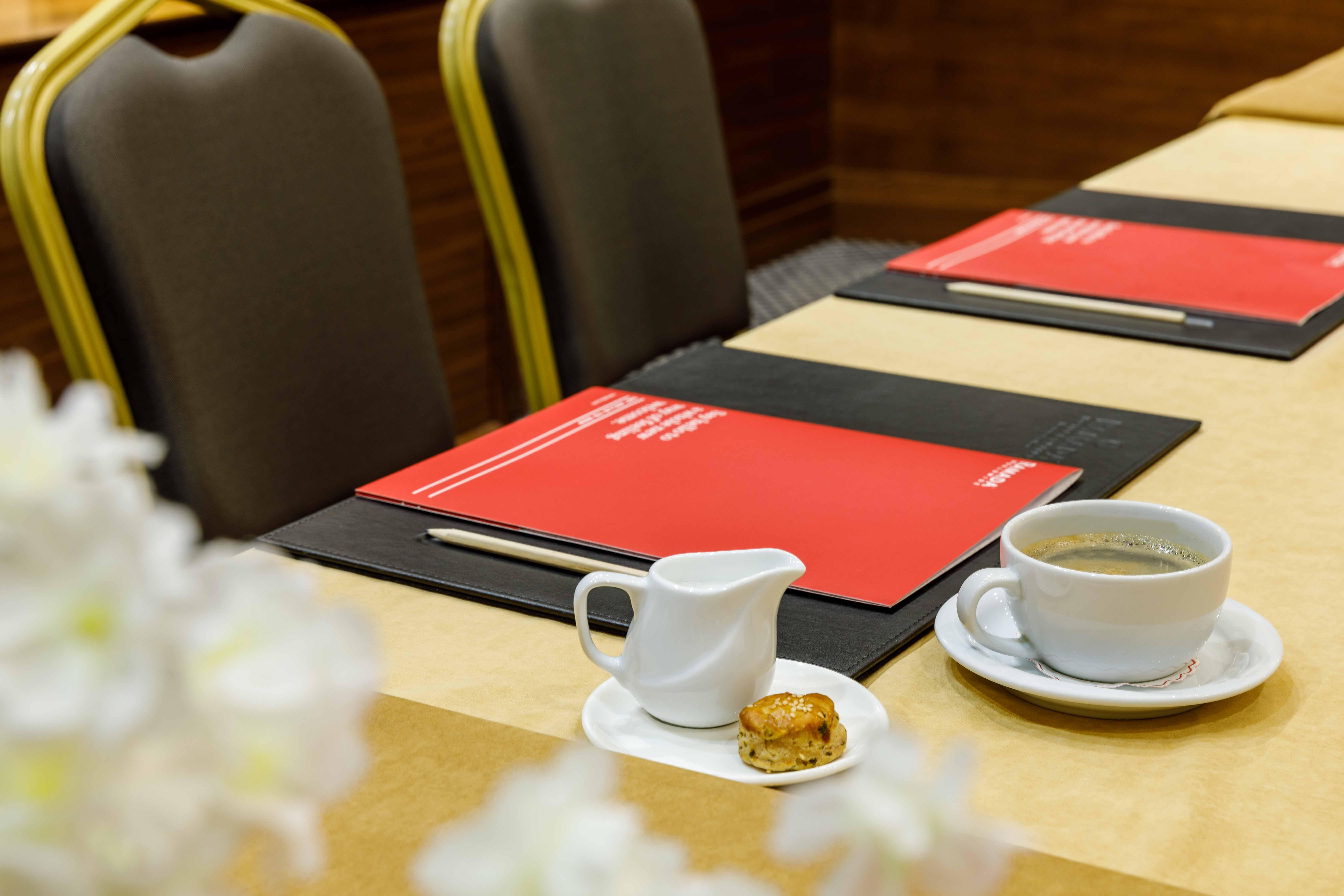 Ramada By Wyndham Istanbul Golden Horn — Fotos 2